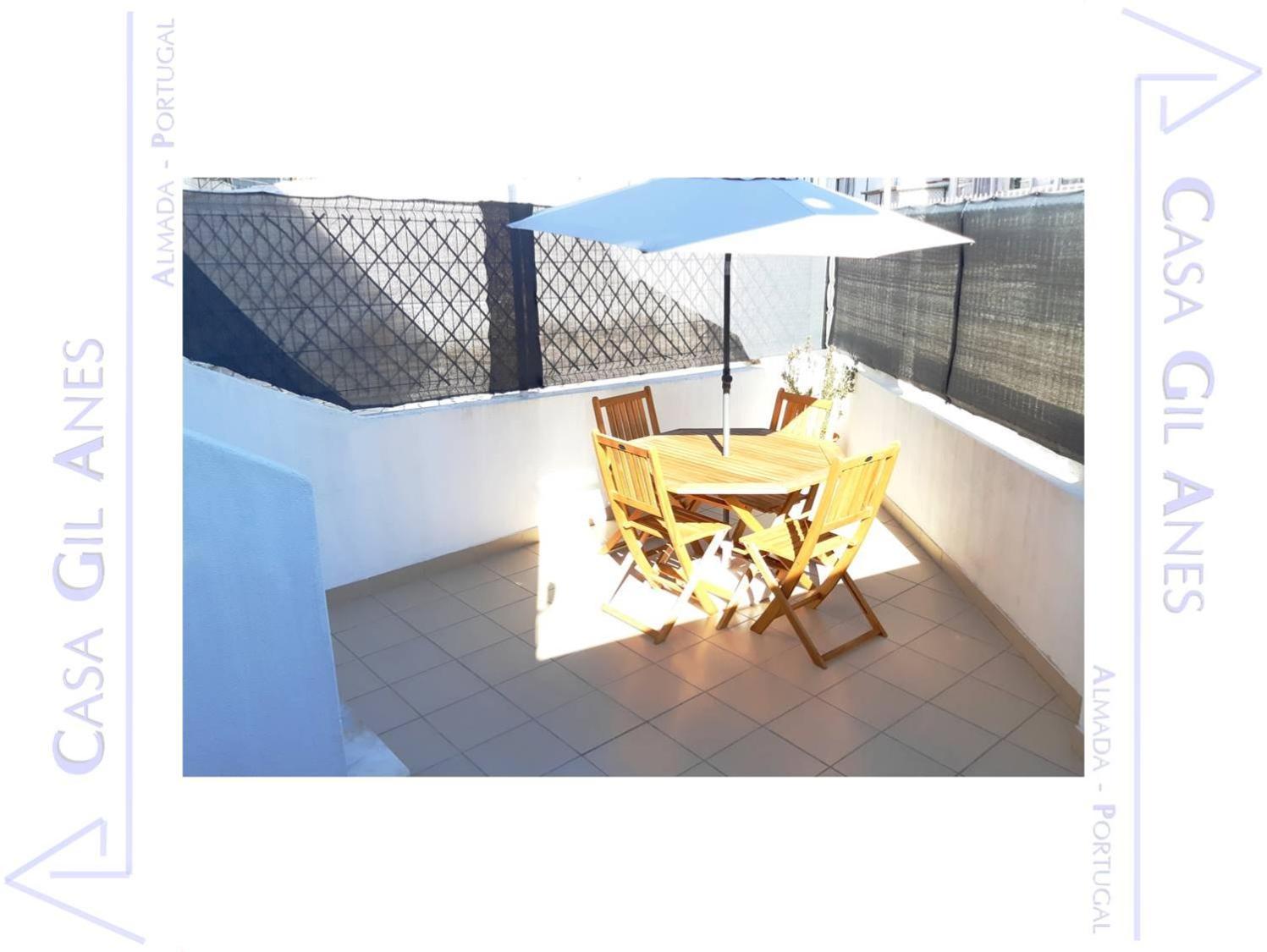 Casa Gil Anes Apartment อัลมาดา ภายนอก รูปภาพ