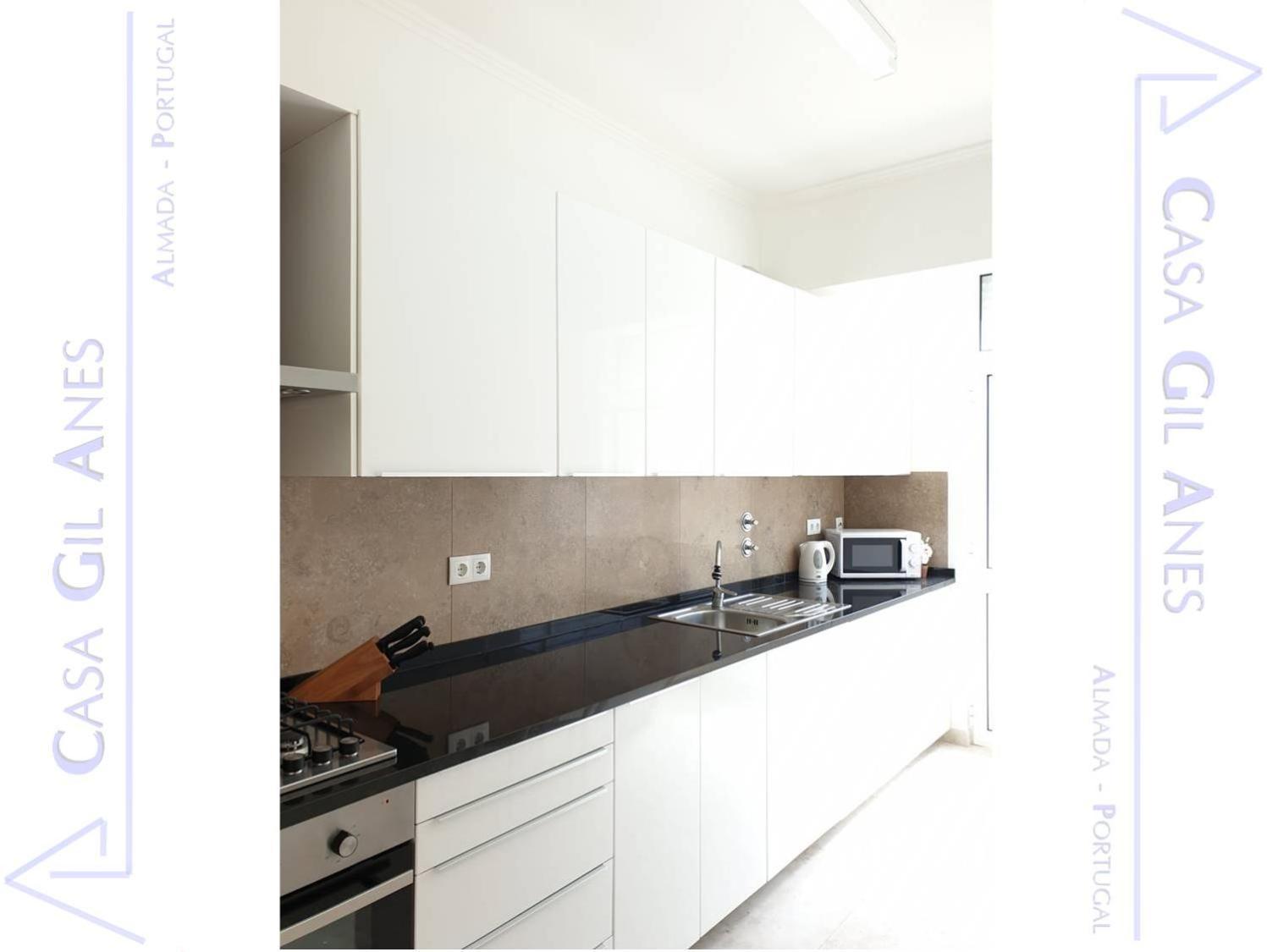 Casa Gil Anes Apartment อัลมาดา ภายนอก รูปภาพ