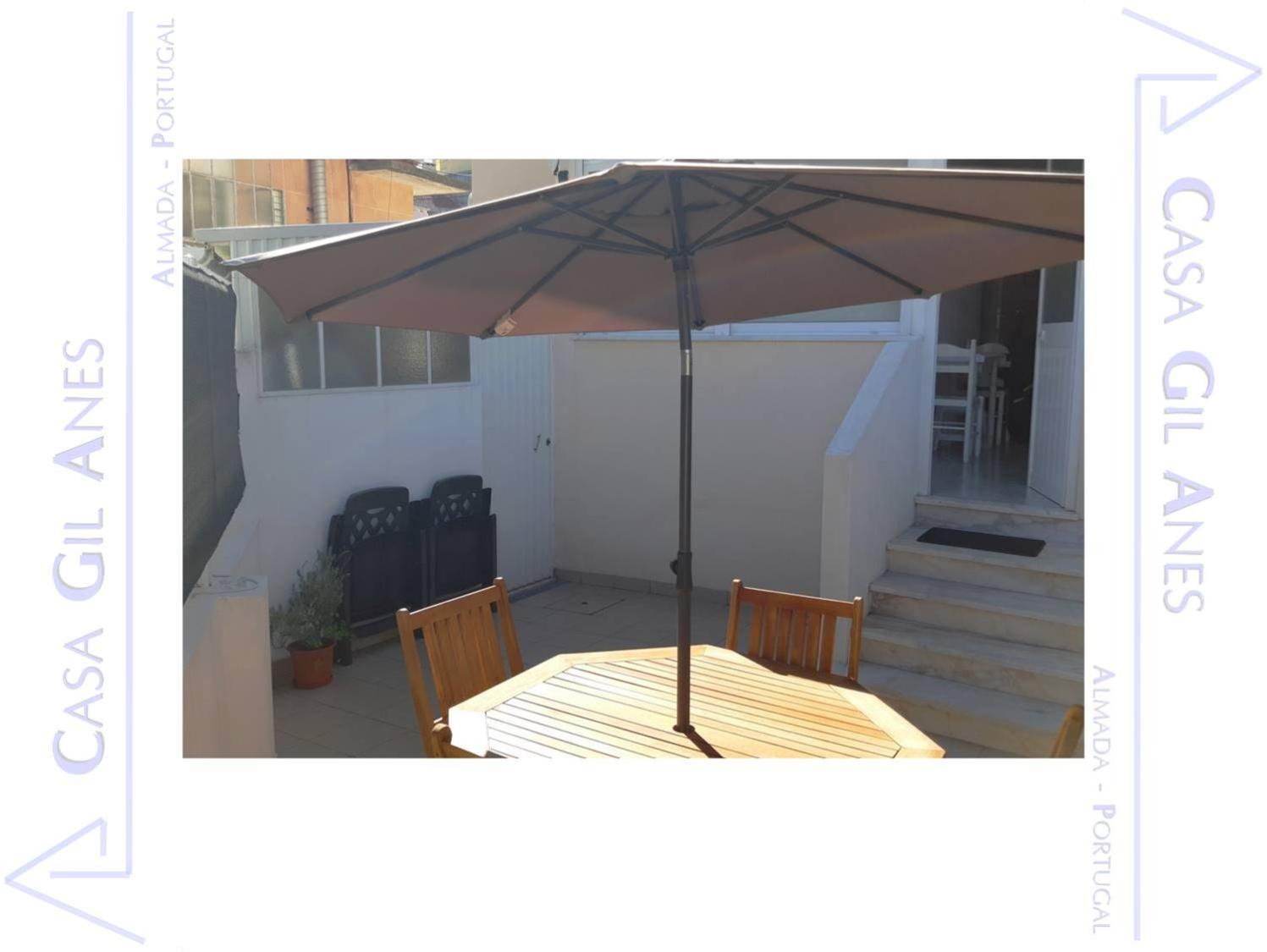Casa Gil Anes Apartment อัลมาดา ภายนอก รูปภาพ