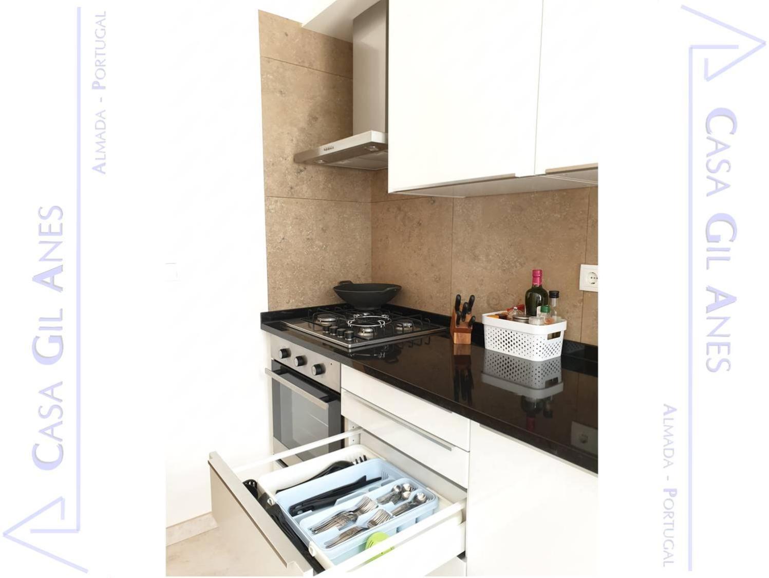 Casa Gil Anes Apartment อัลมาดา ภายนอก รูปภาพ